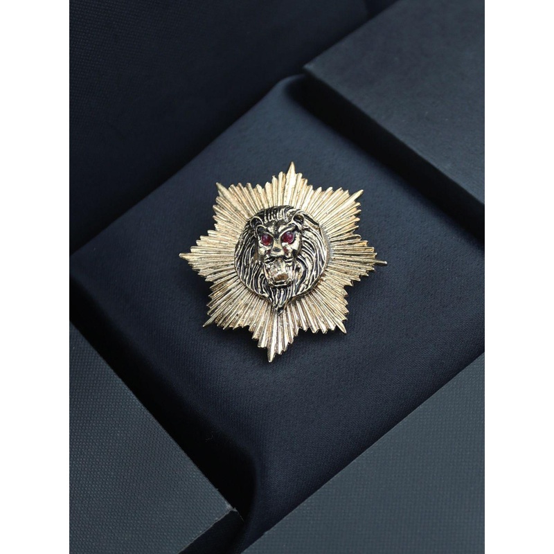 House of Pataudi Lion Star Minimal Brooch