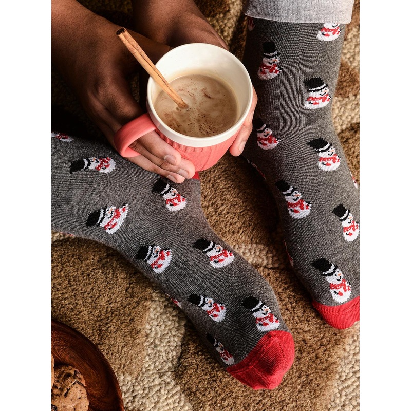 Mint & Oak Men Grey & Red Patterned Frosty Fun Calf-Length Socks