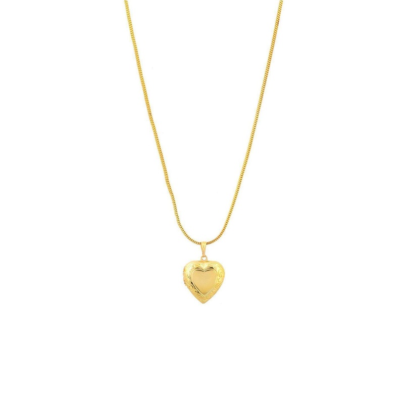 MEMOIR 22 KT Gold-Plated Heart Shape Locket Pendant With Chain