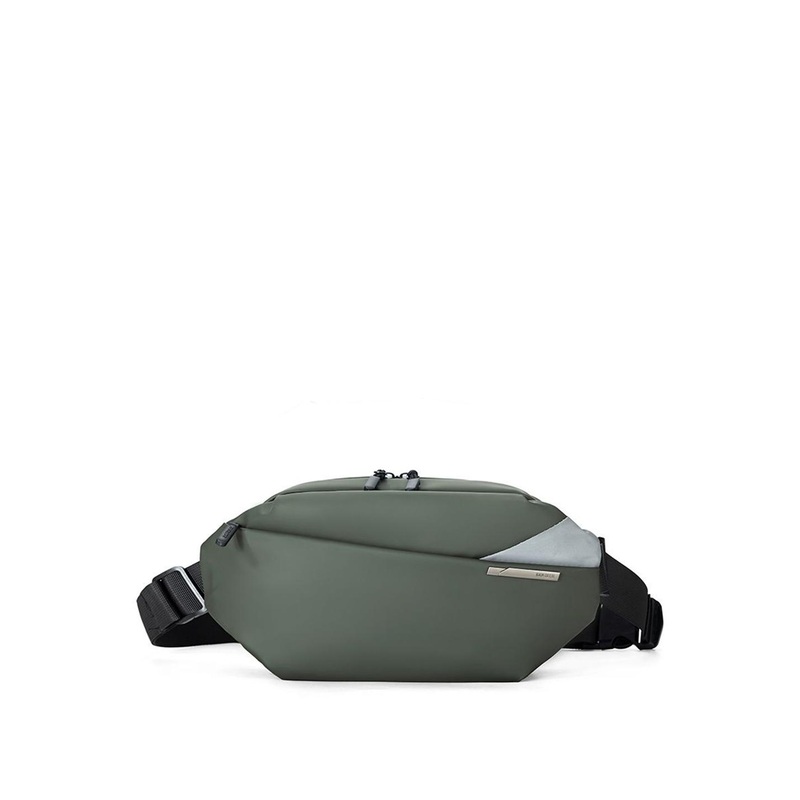 StyleCast x Revolte Men Colourblocked Waist Pouch