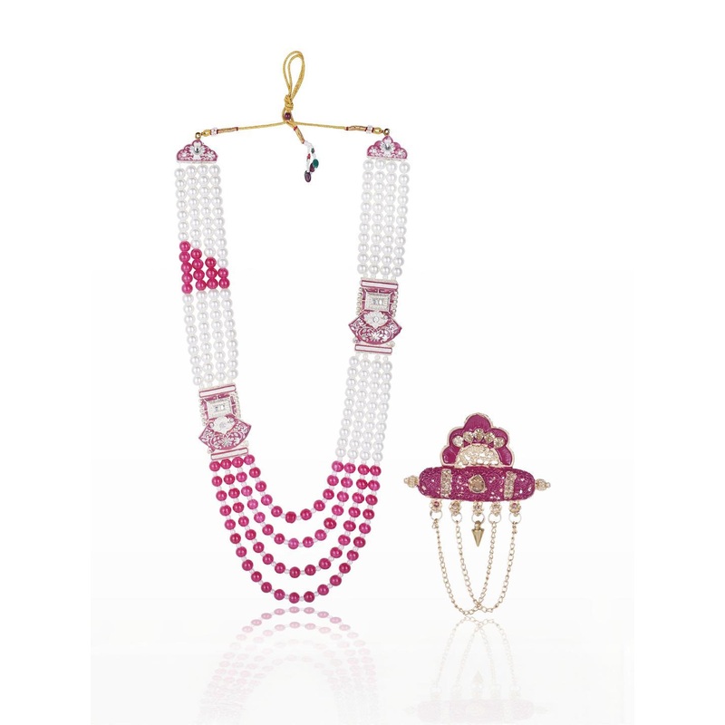 JIYANSHI FASHION Layered Moti Necklace With Brooch