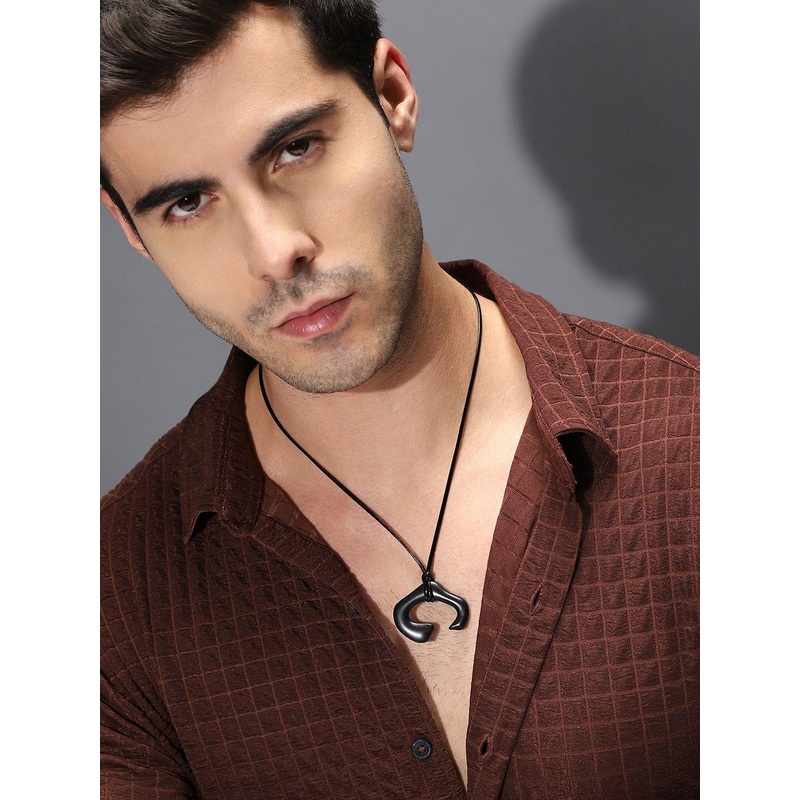 French Accent Circular The Dallas Pendant With Chain