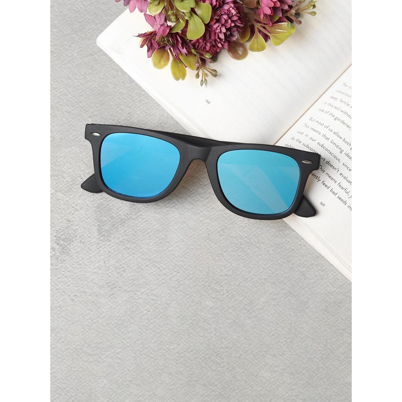 The Roadster Lifestyle Co. Unisex UV Protected Wayfarer Sunglass