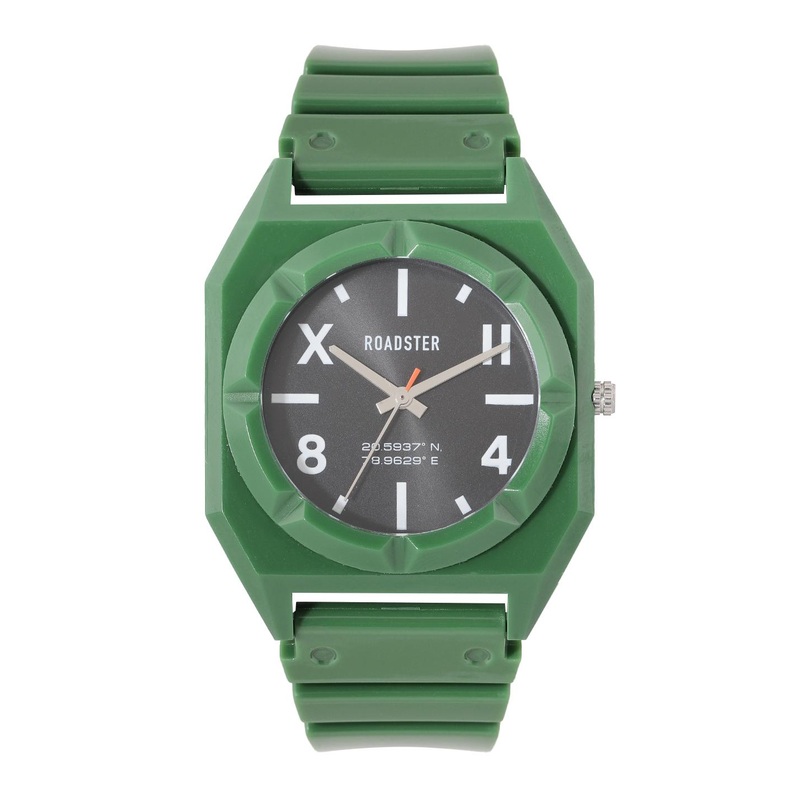 Roadster Men Solid Dial Analogue Watch MFB-PN-SM-2206