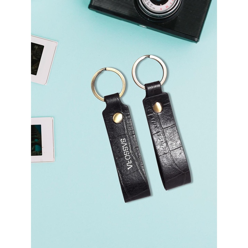 Sassora Pack Of 2 Textured Leather Key Chains