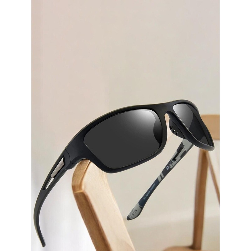 Mast & Harbour Unisex Aviator Sunglasses with Polarised and UV Protected Lens