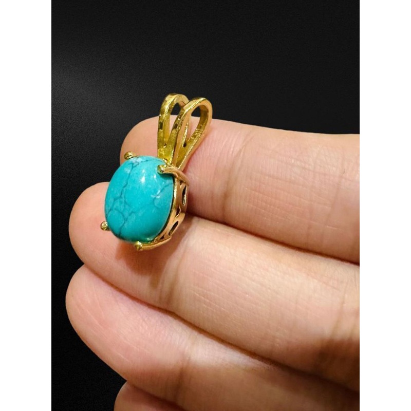 GenZcomplex Gold-Plated Turquoise Pendant