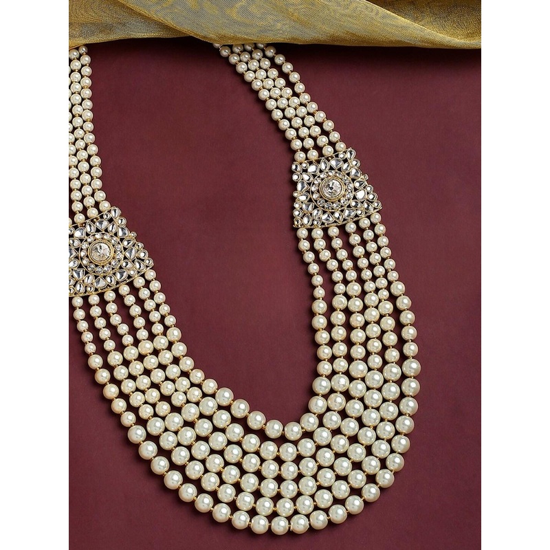 OOMPH Kundan Studded Statement Necklace
