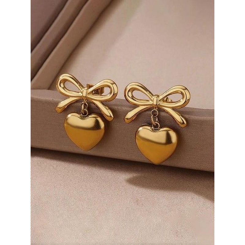 Tipsy closet Heart Shaped Drop Earrings