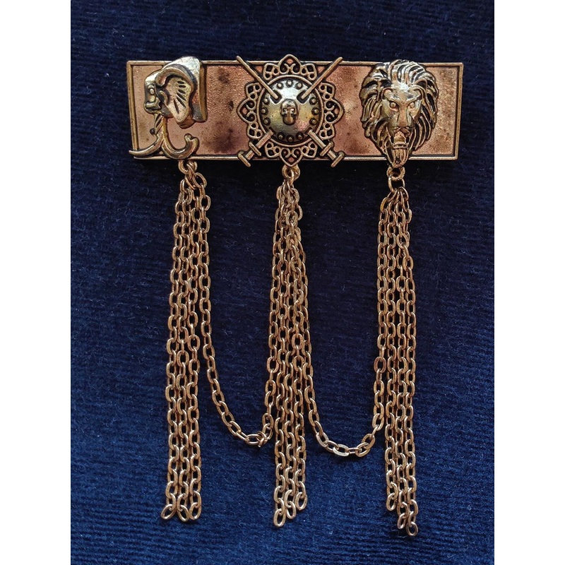 Mahi Men Layer Hanging Chain Brooch