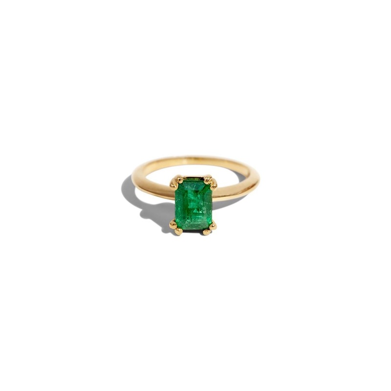 RAVIOUR LIFESTYLE Unisex Gold-Plated Emerald Finger Ring