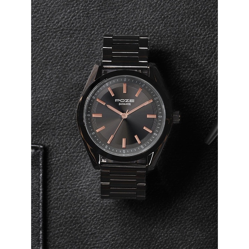 Sonata Men Embellished Dial & Bracelet Style Straps Digital Watch SP70059KM02W