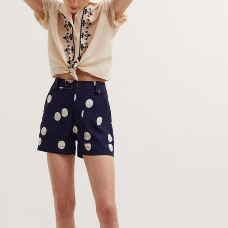 Classic High-Rise Shorts