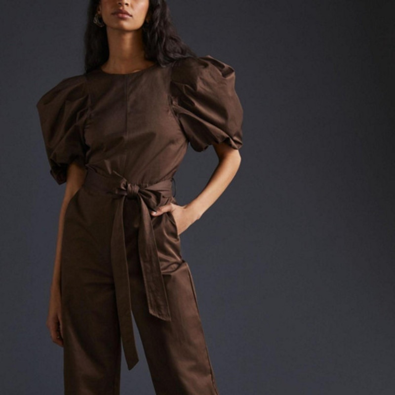 Puff-Sleeved Open-Back Jumpsuit