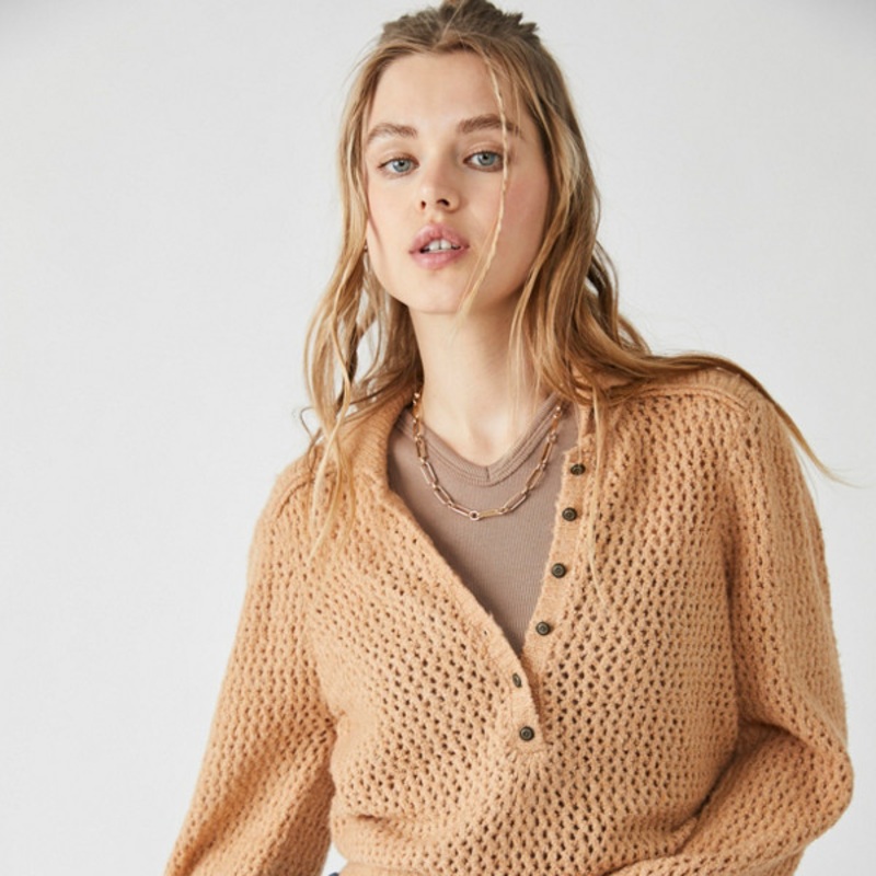 Snowdrift Buttoned Pullover