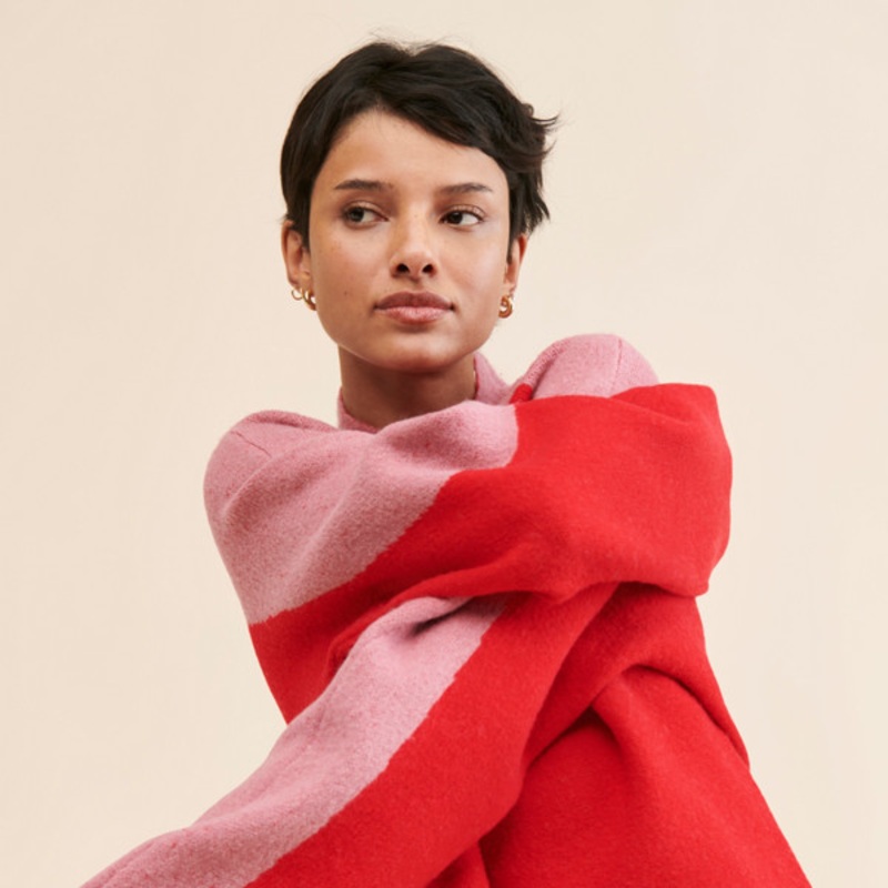 Wave Mock Neck Pullover