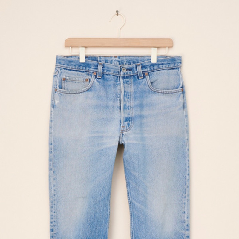 Vintage Levi’s Light Wash Jeans