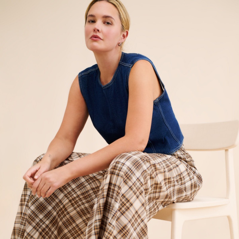 Wide Leg Plaid Trousers